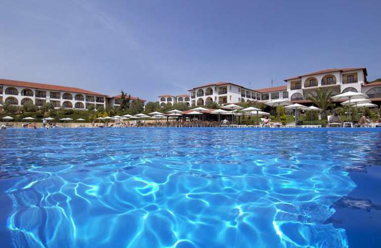 Akrathos Beach Hotel - bazen