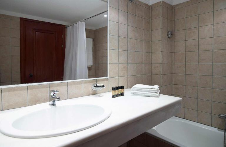 hotel Mitsis La Vita  - kupatilo